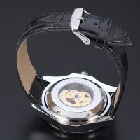 uploads/erp/collection/images/Watches/Taihe/XU0236415/img_b/img_b_XU0236415_4_plFkVGNqH00ZPJ2HqhTX7dYMFruK4Ghs